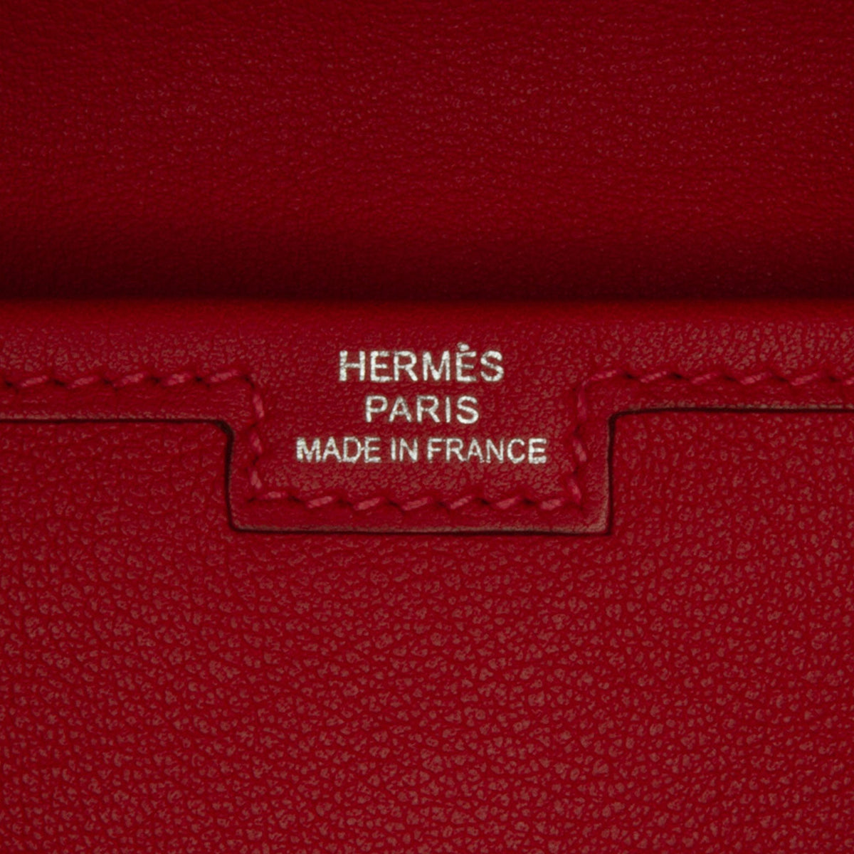 Pre-Owned Authenticated Hermès Sizewift Jige Duo Wallet Calf Leather Red Long Wallets Unisex (Good)